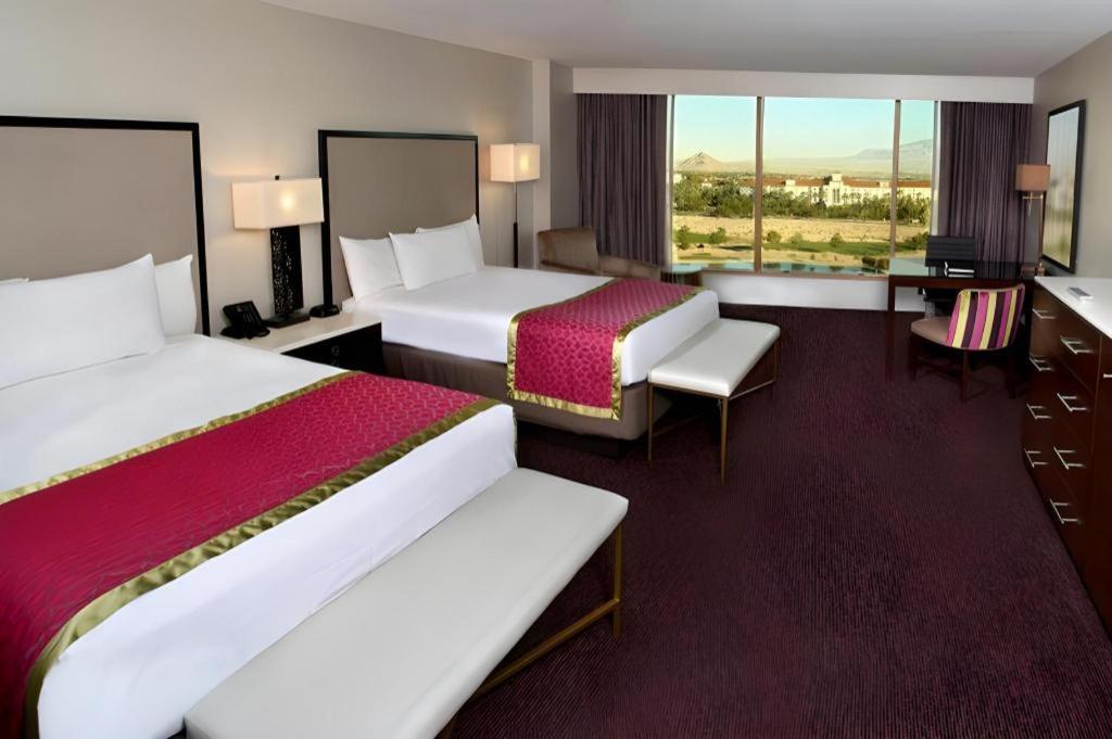 Suncoast Hotel And Casino Las Vegas Exterior photo
