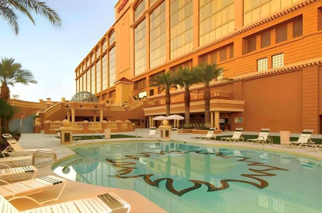 Suncoast Hotel And Casino Las Vegas Exterior photo