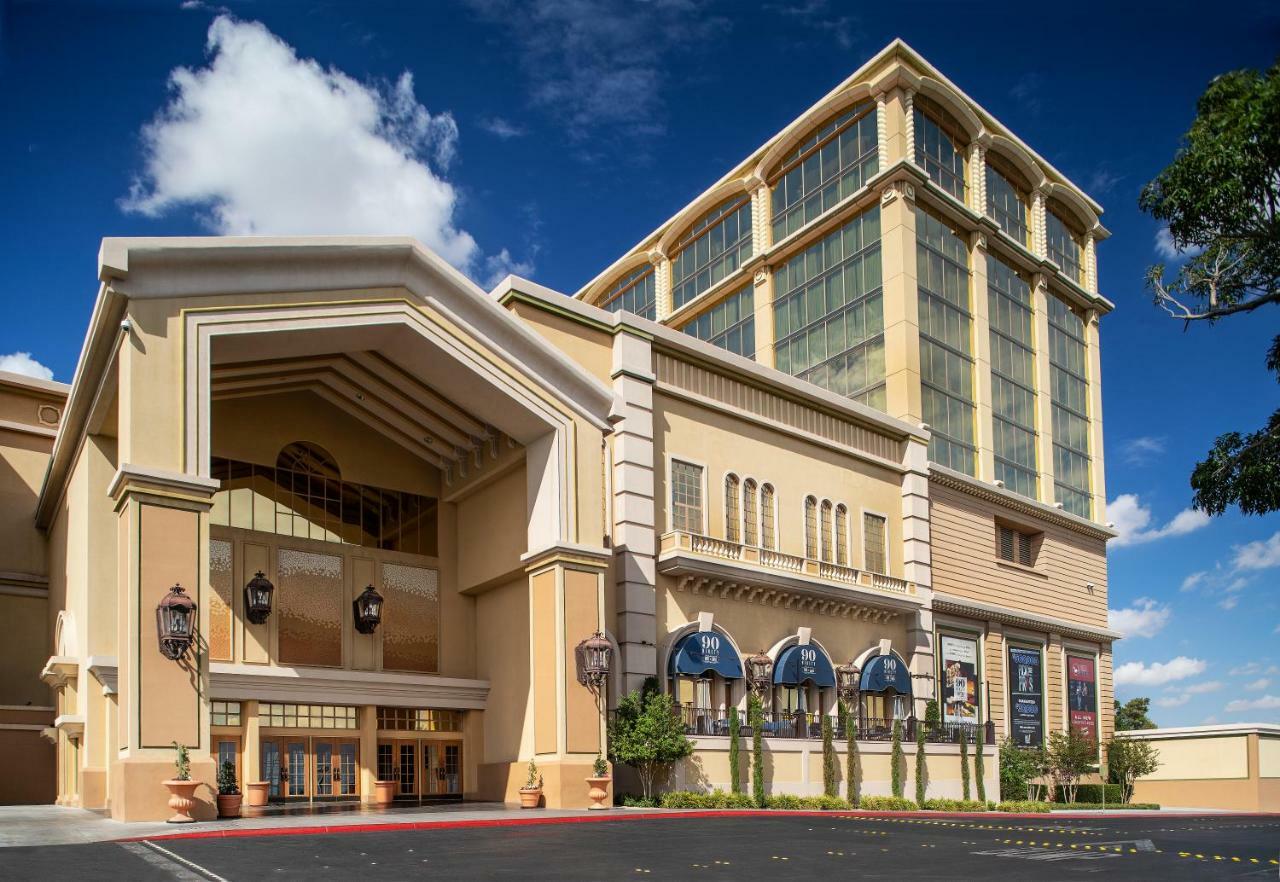Suncoast Hotel And Casino Las Vegas Exterior photo