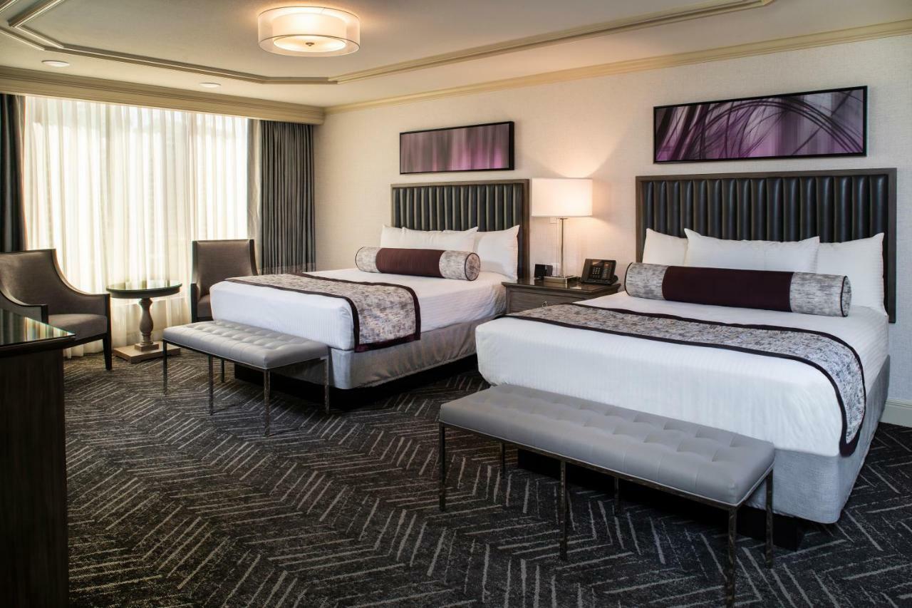 Suncoast Hotel And Casino Las Vegas Exterior photo