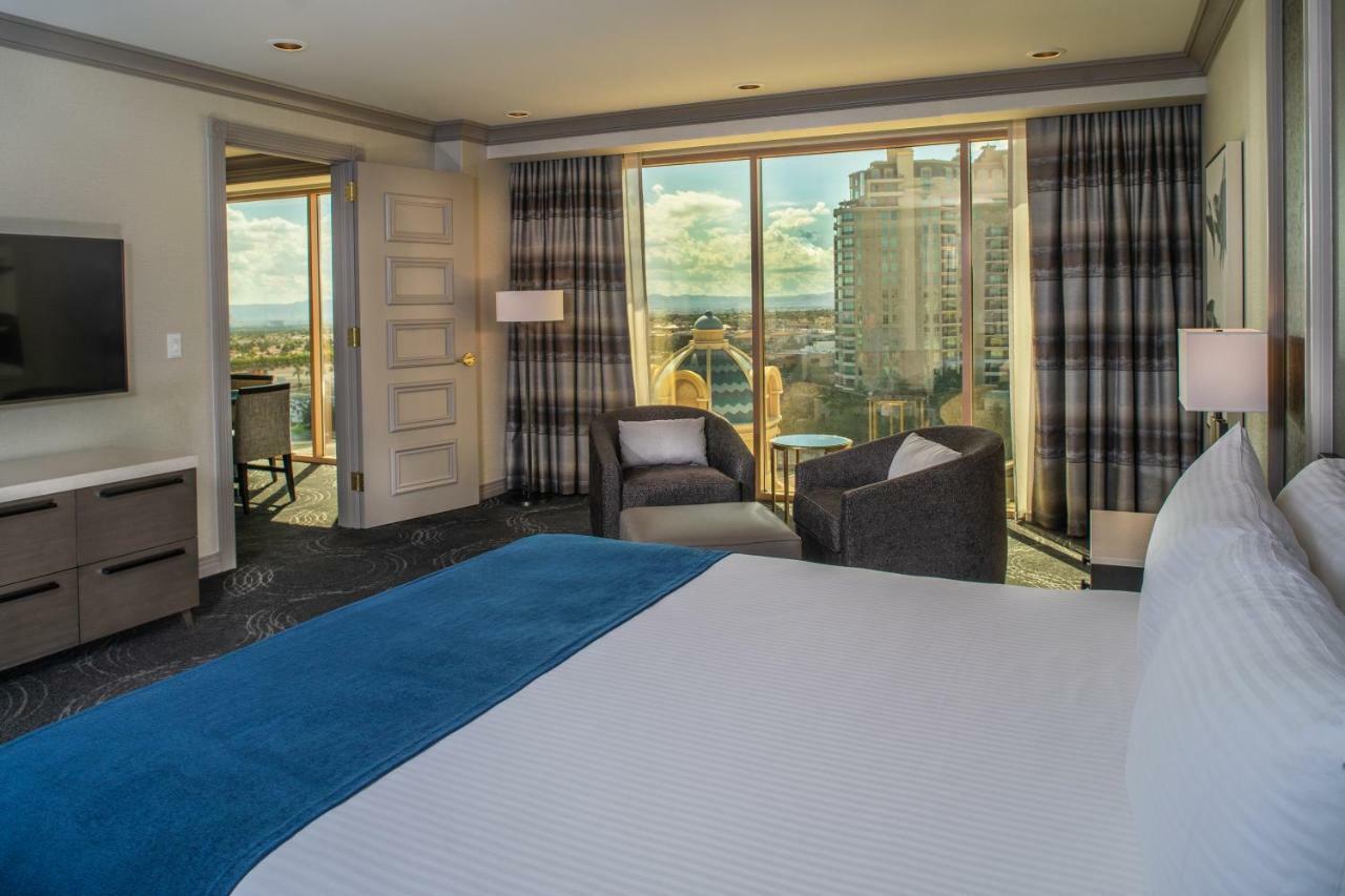 Suncoast Hotel And Casino Las Vegas Exterior photo