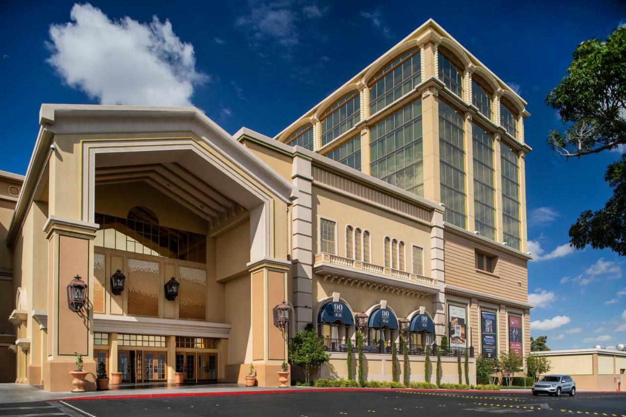 Suncoast Hotel And Casino Las Vegas Exterior photo